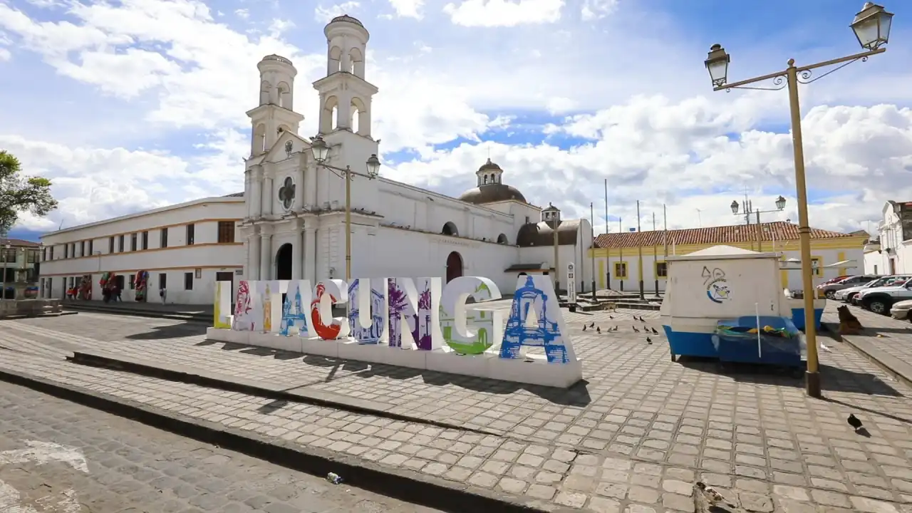 Los 10 Mejores Parques para Niños en Latacunga (Ecuador)